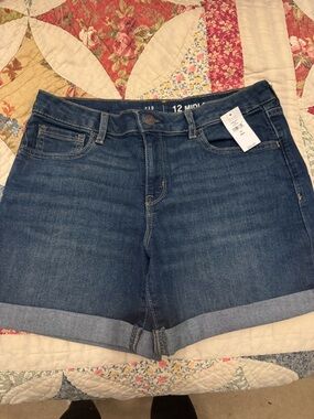 GAP Mid-Rise Dark Blue Denim Roll-Cuff Shorts